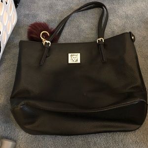 Large shoulder bag black